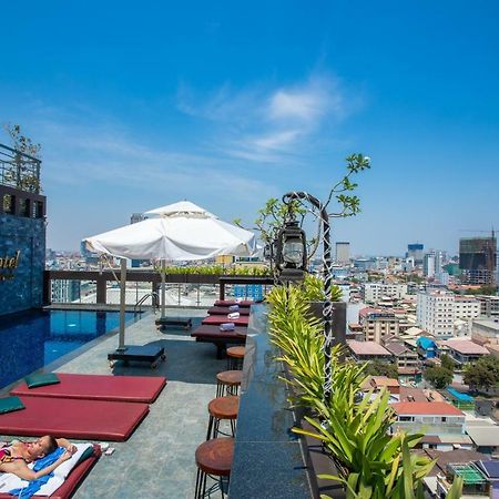 V Hotel Phnom Penh Eksteriør billede