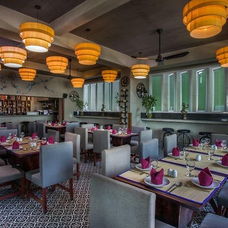 V Hotel Phnom Penh Eksteriør billede