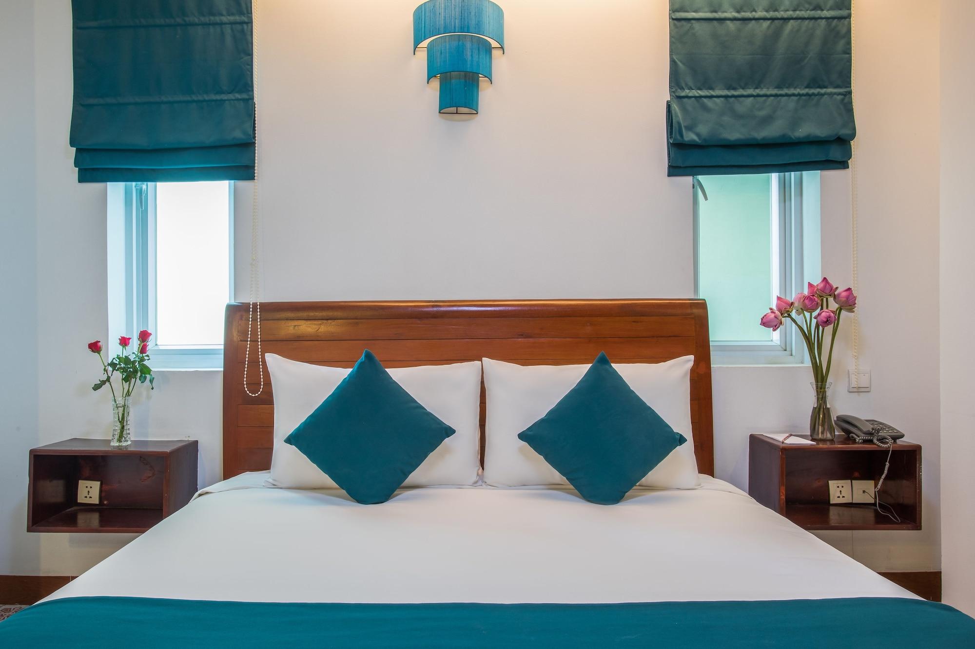 V Hotel Phnom Penh Eksteriør billede