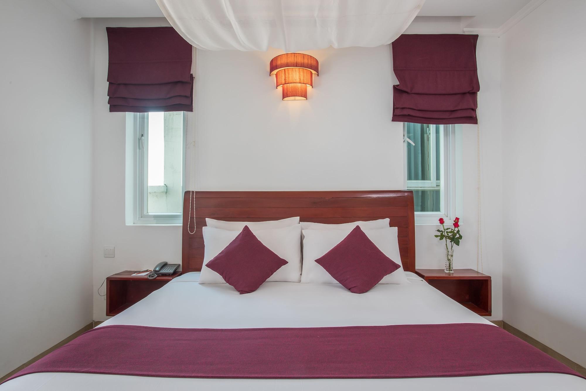 V Hotel Phnom Penh Eksteriør billede
