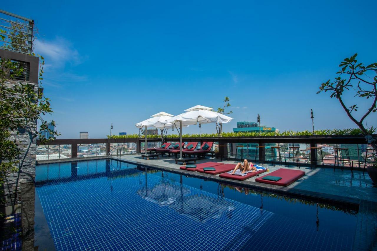 V Hotel Phnom Penh Eksteriør billede