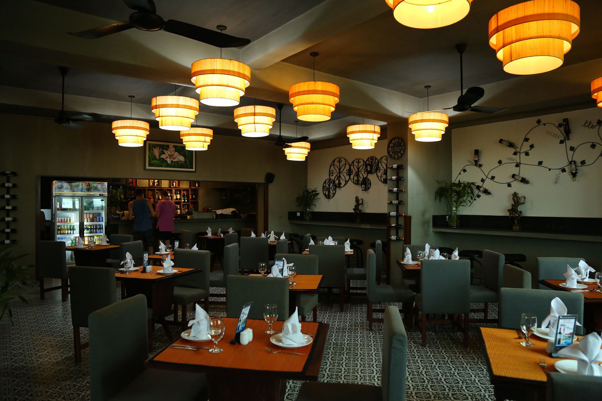 V Hotel Phnom Penh Eksteriør billede