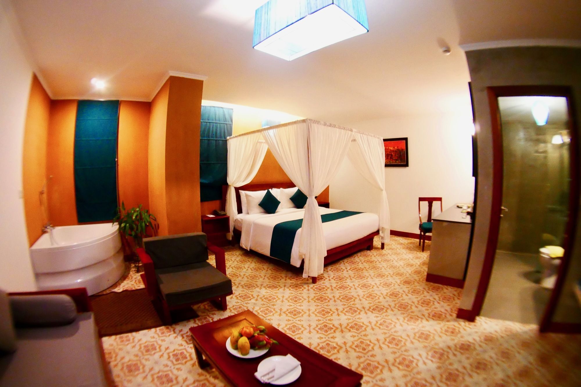 V Hotel Phnom Penh Eksteriør billede