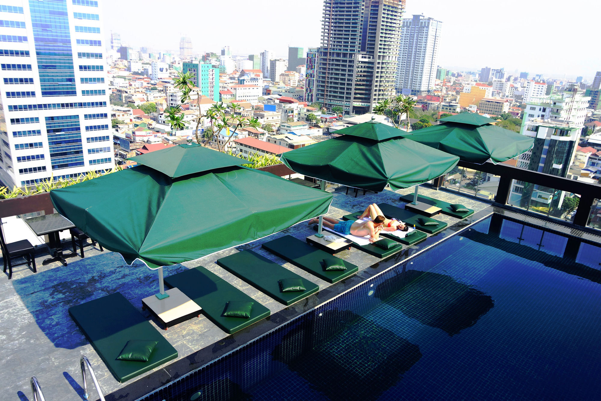 V Hotel Phnom Penh Eksteriør billede