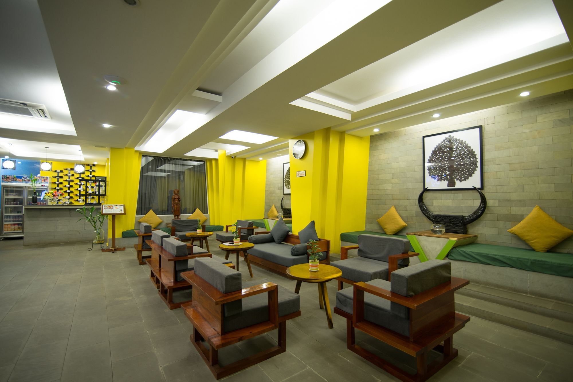 V Hotel Phnom Penh Eksteriør billede