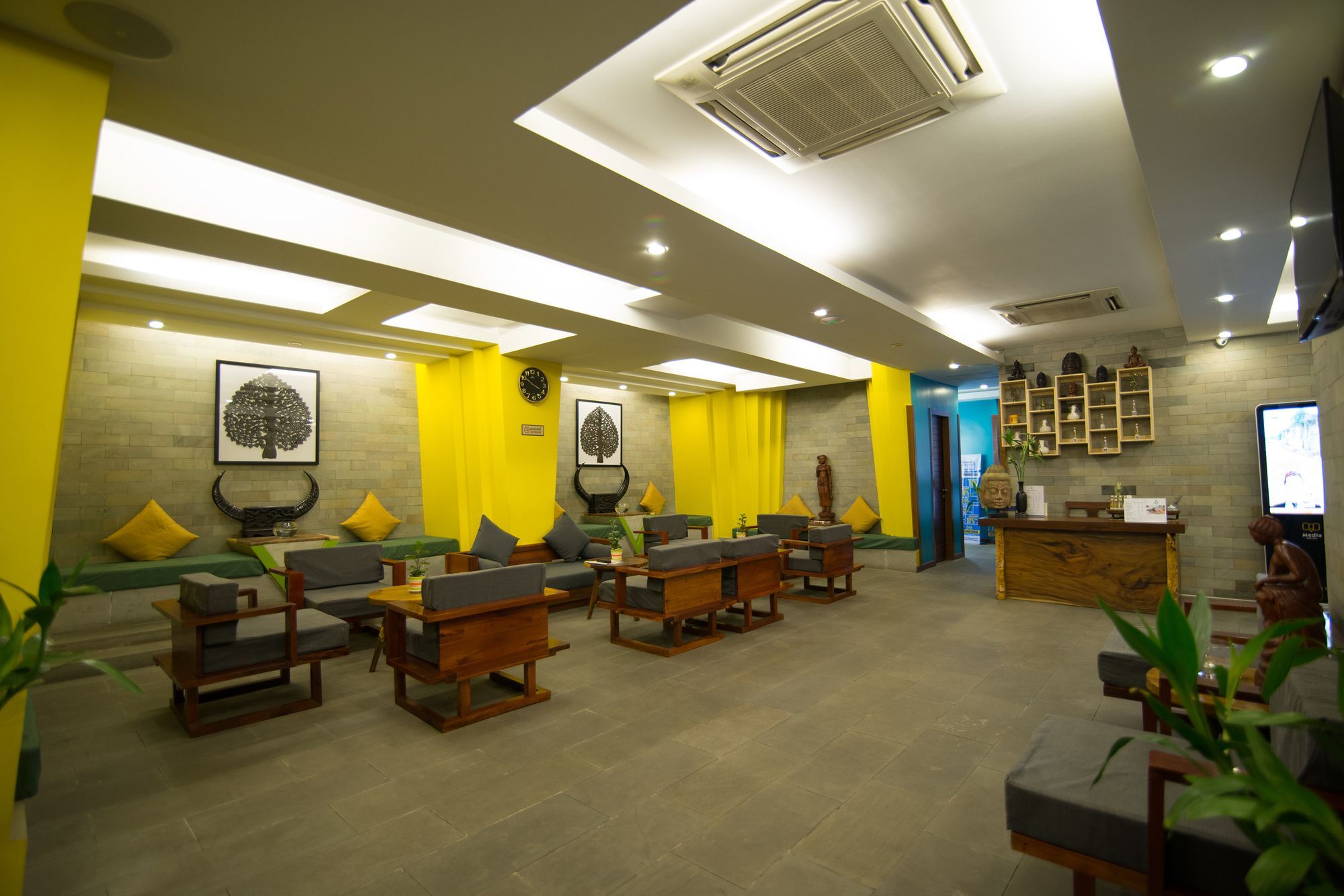 V Hotel Phnom Penh Eksteriør billede